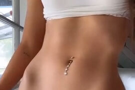 Izzy Green – Sexy with erotic body!!! So hot